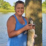 Erin Burris - @erinburris42 - Instagram