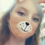 Erin Calvert - @ernie_erin33 - Instagram