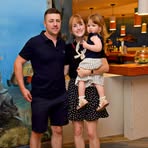 Erin Hanton - Facebook