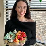 Erin Hillman - Amateur Pie Baker & Lover of Pastries - @erinthepielady - Instagram
