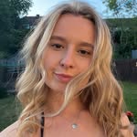 Erin Howells - @erin.howells - Instagram
