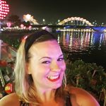 Erin Linton - @mangoinvietnam - Instagram