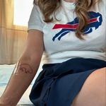 Erin Marple - @buffalovesbooks - Instagram