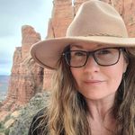 Erin McCormack - @soakinthesights - Instagram