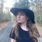 Erin Newbold - @erinnewbold_ - Instagram