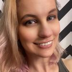 Erin Redding - @boxof9shadows - Instagram