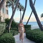 Erin Augusta Reece - @erinareece - Instagram