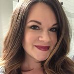 Erin Spear - @thisglossylife - Instagram