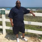 Ernest Lloyd - @ernest.lloyd.75 - Instagram