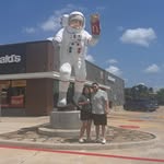 Ernest Robles - @bayrum_er_97 - Instagram