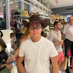 Erwin León - @erwinleon - Instagram