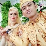 ratna dewi 😘😘😘 - @erwinloveratna - Instagram