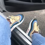 Esha Monroe - @esha_snkr_ - Instagram