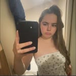 Esha - @eshawalker17 - Instagram