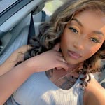 Esha Young - @iessssha - Instagram