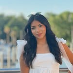 esme🪷 - @esme._.escobar - Instagram