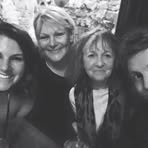 Esme Grant - Facebook
