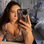 Es - @esmejohnston - Instagram