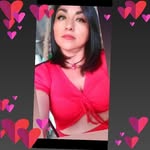 Esme Leon - @esmeleon76 - Instagram