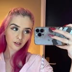 Esme Phillips - @snuffly_esme - Instagram