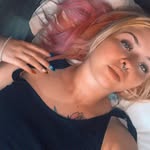 "Esme Phillips her/she
" - @snuffly_esmee - Instagram