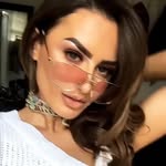 Esme Pratt - @caric.tv - Instagram