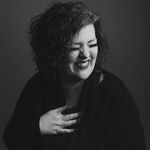 Esme Wallace - @esmewallacetheauthor - Instagram