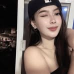 Esme Yang - Facebook