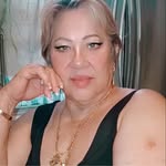 Esperanza Leon - @flora_leo - Instagram