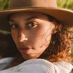 Esperanza Mitchell ☾ Dutch Vintage Lens Photographer - @flowoffilm - Instagram