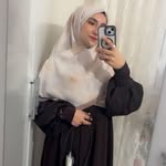 Esra Kaya - @es.ra.99 - Instagram