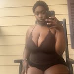 Essie Long - @desssnce_52 - Instagram