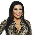 Jessie Wallace - @jessiewallacefan - Instagram
