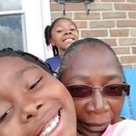 Essie Wallace - @essie.wallace.710 - Instagram