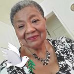Essie Wallace - @tomaba3181 - Instagram