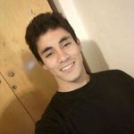 Esteban Tello - @estebantello.9 - Instagram