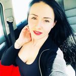 Estelle Hull - @estelle.hull - Instagram
