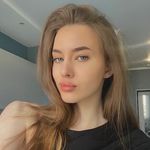 Estelle Moses - @estellemoses80 - Instagram