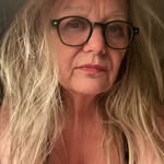 Suz - @lesterbeachgirl - Instagram