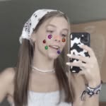 — ‘’ 𝖤𝖲𝖳𝖤𝖱 𝖢𝖮𝖫𝖫𝖨𝖭𝖲!🧁 - @strangwrzss - Instagram