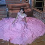 Ester Dávila - @esterdavila57 - Instagram