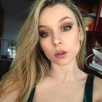 @ester_esposito_oficial - Instagram