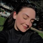 Ester Fernandes - @esteralfernandes - Instagram