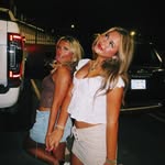 Esther Abbott - @andrea_arevalo321 - Instagram