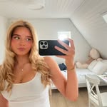 Esther Bang - @bangesther_ - Instagram