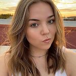 Esther Beard - @kobepa6042 - Instagram