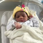 Esther Bernard - @handsel_pinkky - Instagram