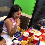 Esther Cadena Espinoza - @cadenarosa023 - Instagram