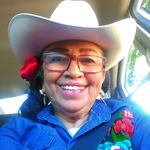 Esther Cedillo - @esther57803 - Instagram