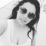 Esther Chacon - @esther.chn9718 - Instagram
